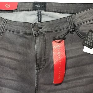 Celebrity Pink womans Distressed Jeans size 20 NWT